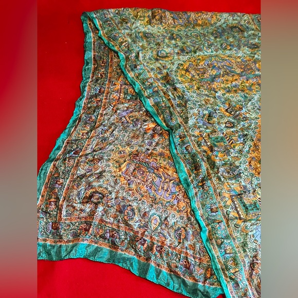 100% Pure Silk Long Scarf For Women - Picture 4 of 11